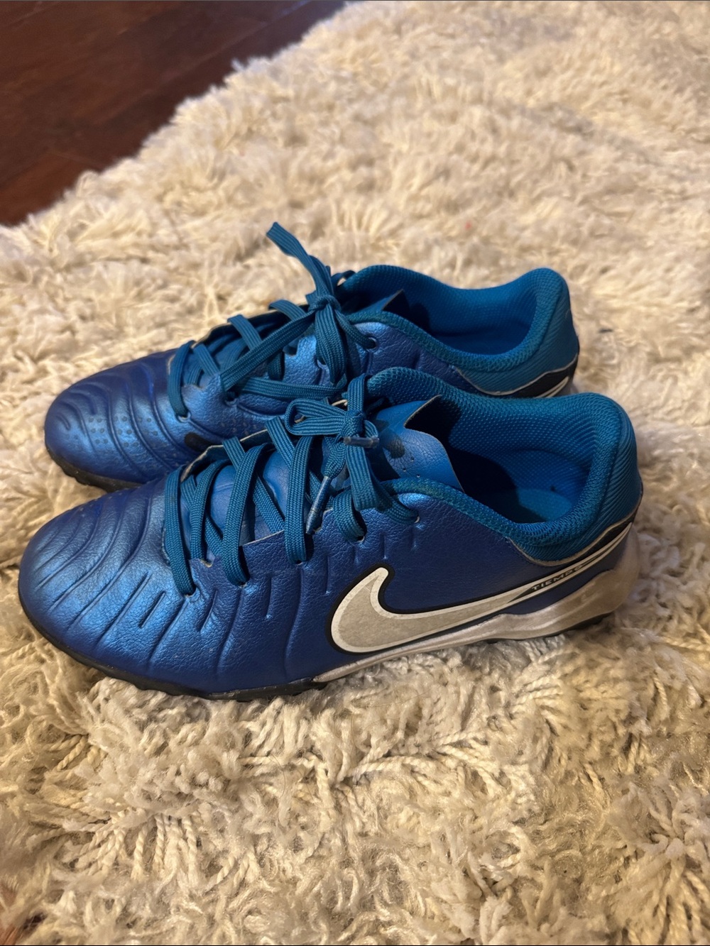 Nike Kids Blue Turf Shoes with Silver Swoosh